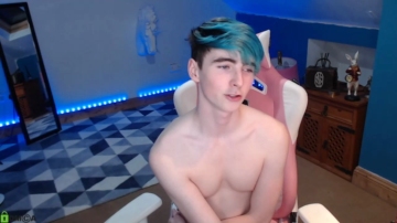 Alfiegreenxxx  02-10-2021 video spit